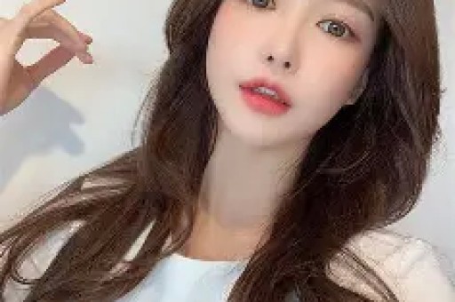 张艺谋也没想到养了27年的陈婷竟会亲手摘掉张艺谋妻子的认证